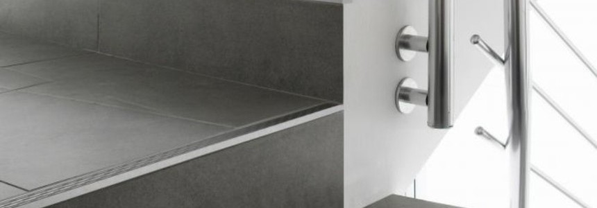 Blanke Treppen- und Sicherheitsprofile