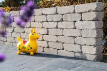 Diephaus Mauerstein Antik gekantet Grau