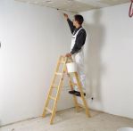 Euroline Holz-Sprossenstehleiter mit Eimerhaken Nr. 10501