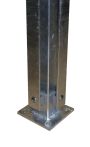 Hadra Eck-Pfosten mit Bodenplatte Quadratrohr 60x60x 880 mm für DS-Matte 830 mm, Bohrbild 400 mm - Verzinkt - mit Abdedeckleiste / zum Aufdübeln