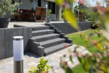 KANN La Tierra Blockstufe anthrazit