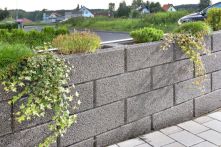 KANN Terrano Mauer grau