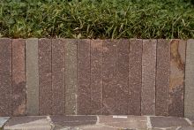 Metten Naturstein Palisade QUARZ-PORPHYR Rötlich/Braun bruchrau