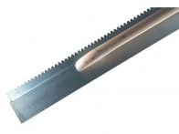 Remmers Alu-Kartätsche mit Holzgriff