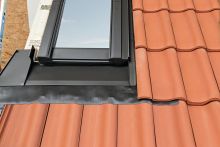 Roto ETW Qx600 TV Eindeckrahmen Ziegel, Ziegel (hohe Ziegel) tiefer gelegt - Titanzink - Maße: 780x1800 mm (078/180)