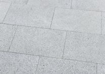 Seltra Terrassenplatte Silver gestrahlt/gefast Hellgrau Naturstein