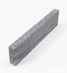 Seltra Rasenkanten BIASCA geflammt Silbergrau-liniert Naturstein - 8x25x100 cm