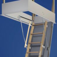 Wellhöfer Holzhandlauf für Wellhöfer Bodentreppen