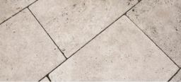ZG Terrassenplatte Travertin Nuvola beige getrommelt 61,0x40,6x3 cm
